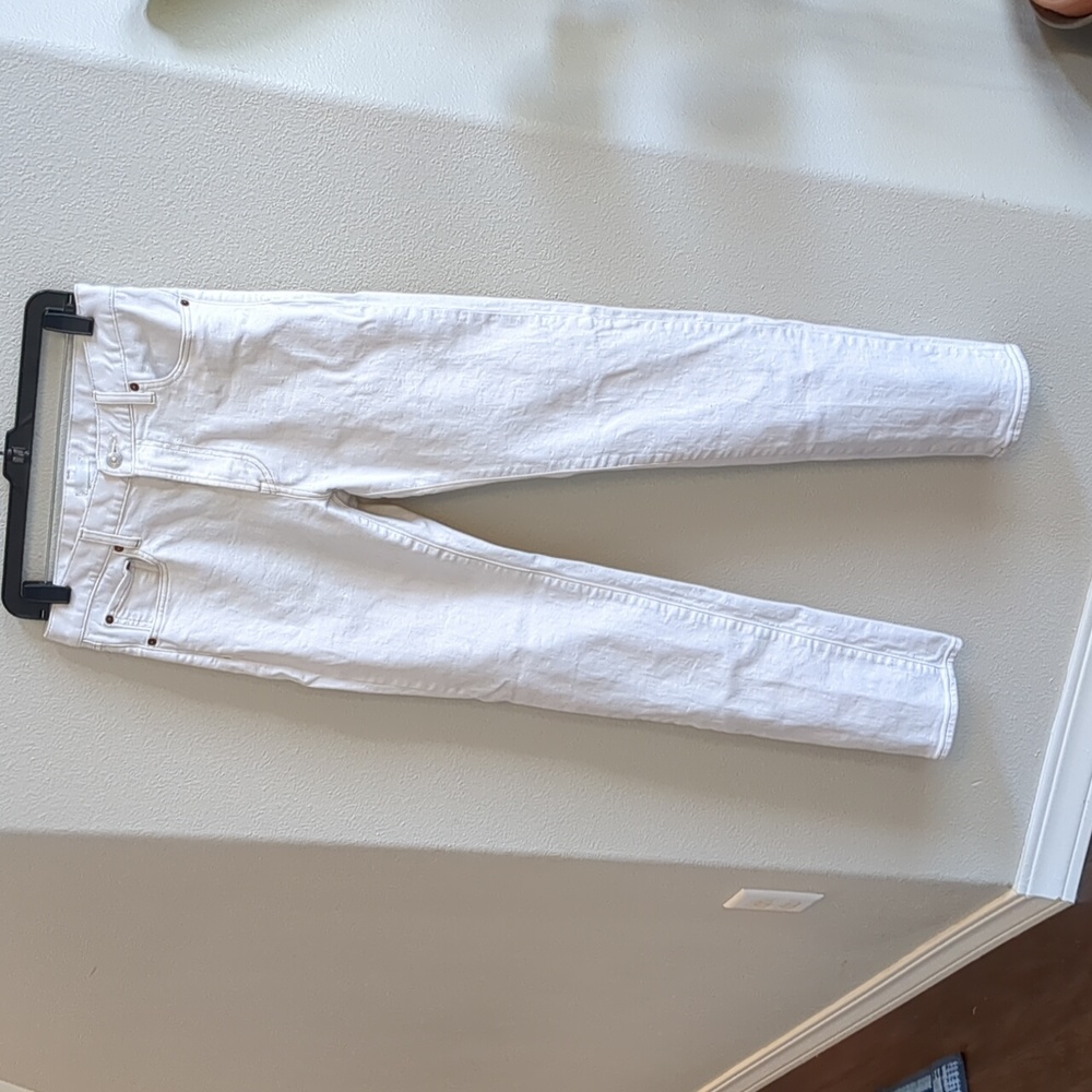 Men's straight leg Uniqlo jeans.